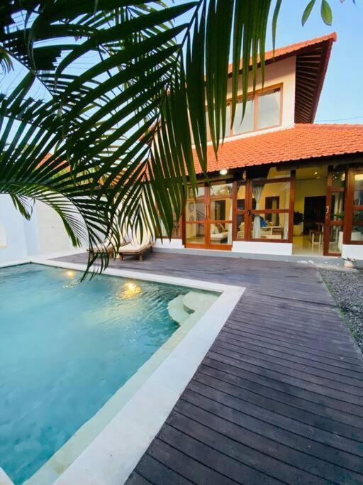 Casa Praja Seminyak (Bali)